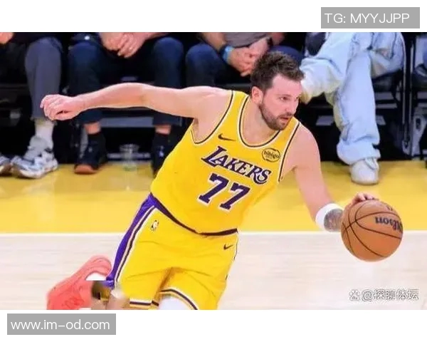 夸梅直言东契奇进攻尚可但防守不足超巨若无防守何谈伟大